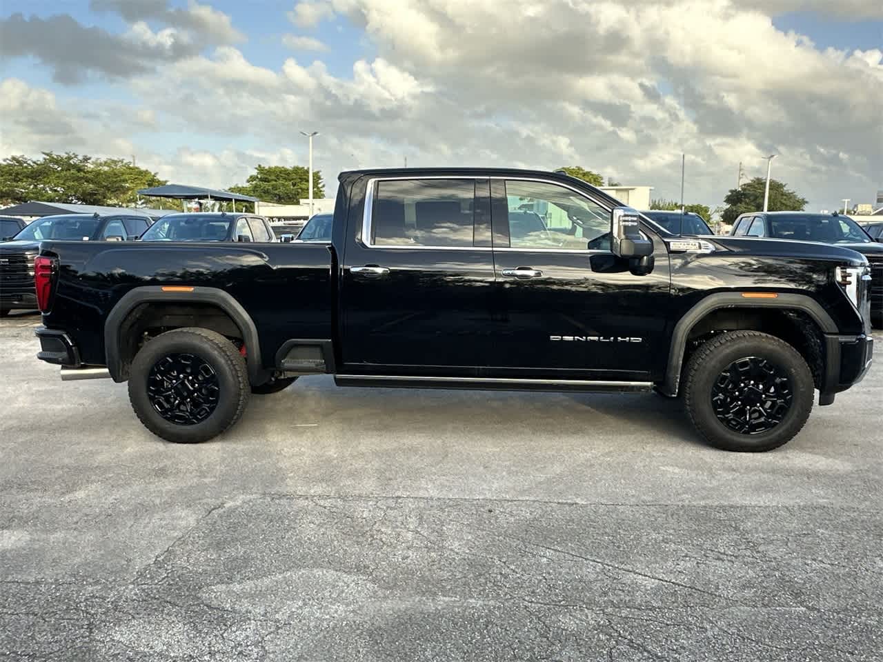 2025 GMC Sierra 2500HD Denali 4WD Crew Cab 159 4