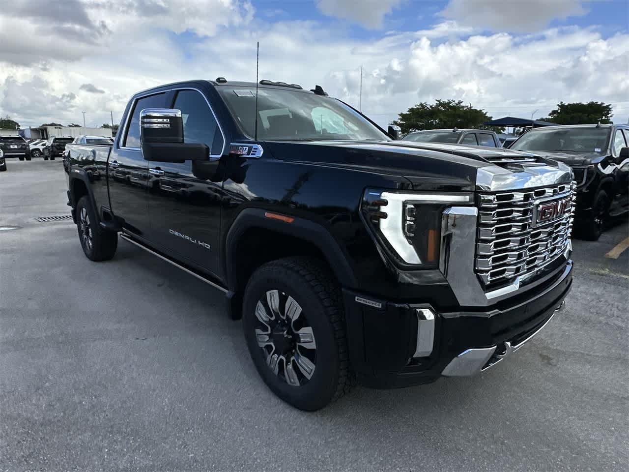 2025 GMC Sierra 2500HD Denali 4WD Crew Cab 159 9