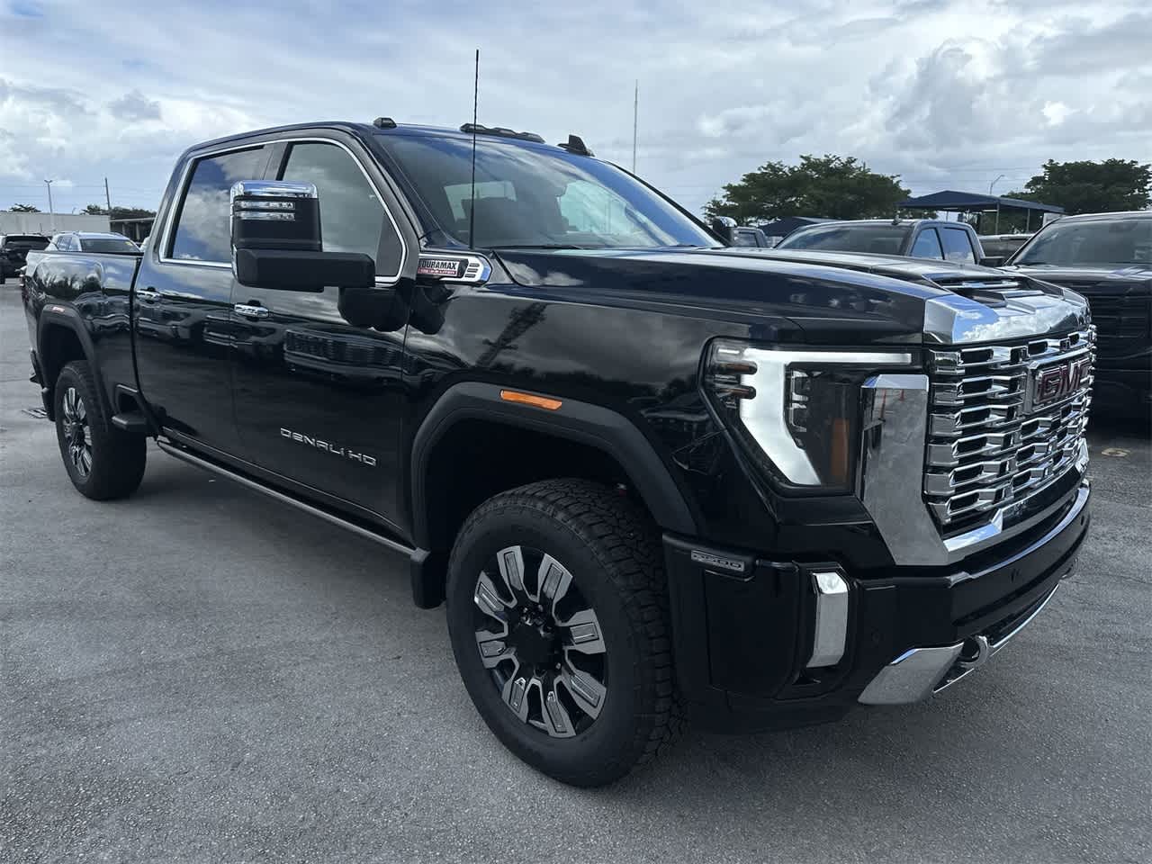 2025 GMC Sierra 2500HD Denali 4WD Crew Cab 159 9