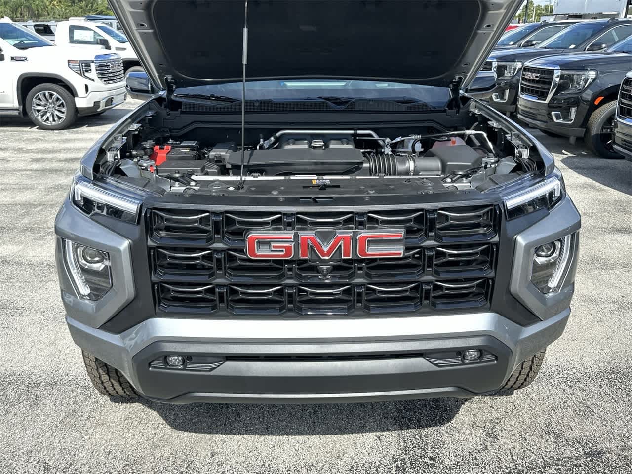 2024 GMC Canyon 2WD Elevation Crew Cab 10