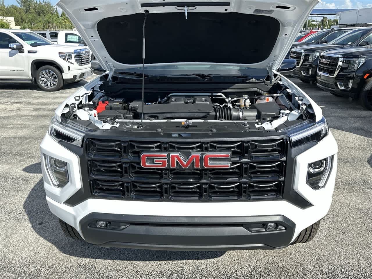 2024 GMC Canyon 2WD Elevation Crew Cab 10