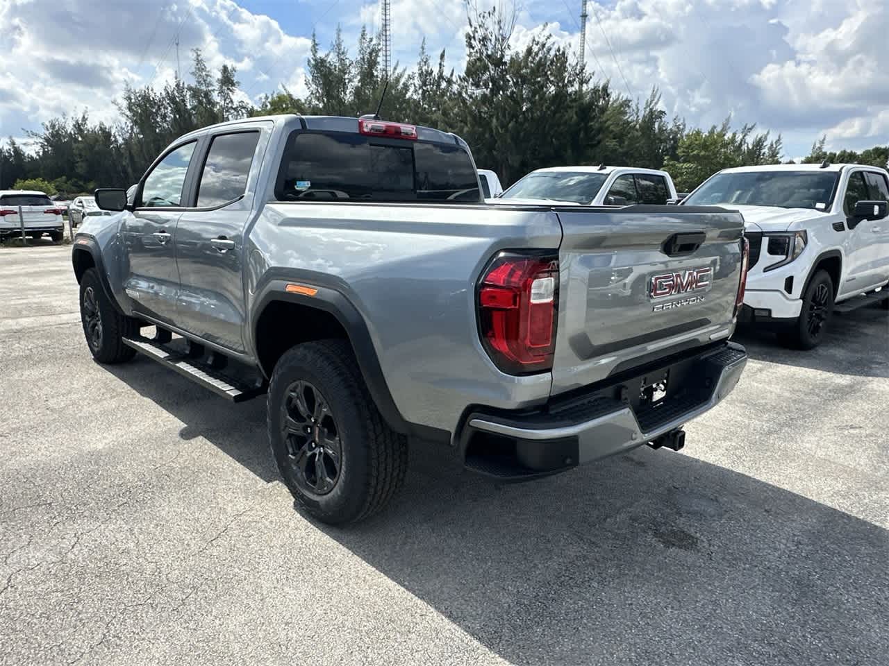 2024 GMC Canyon 2WD Elevation Crew Cab 7