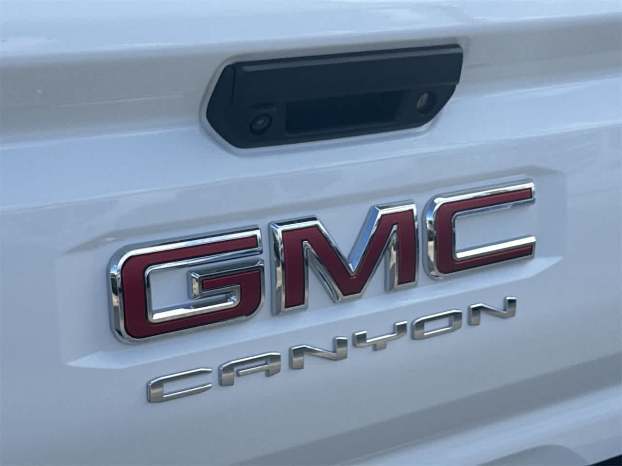 2024 GMC Canyon 2WD Elevation Crew Cab 12