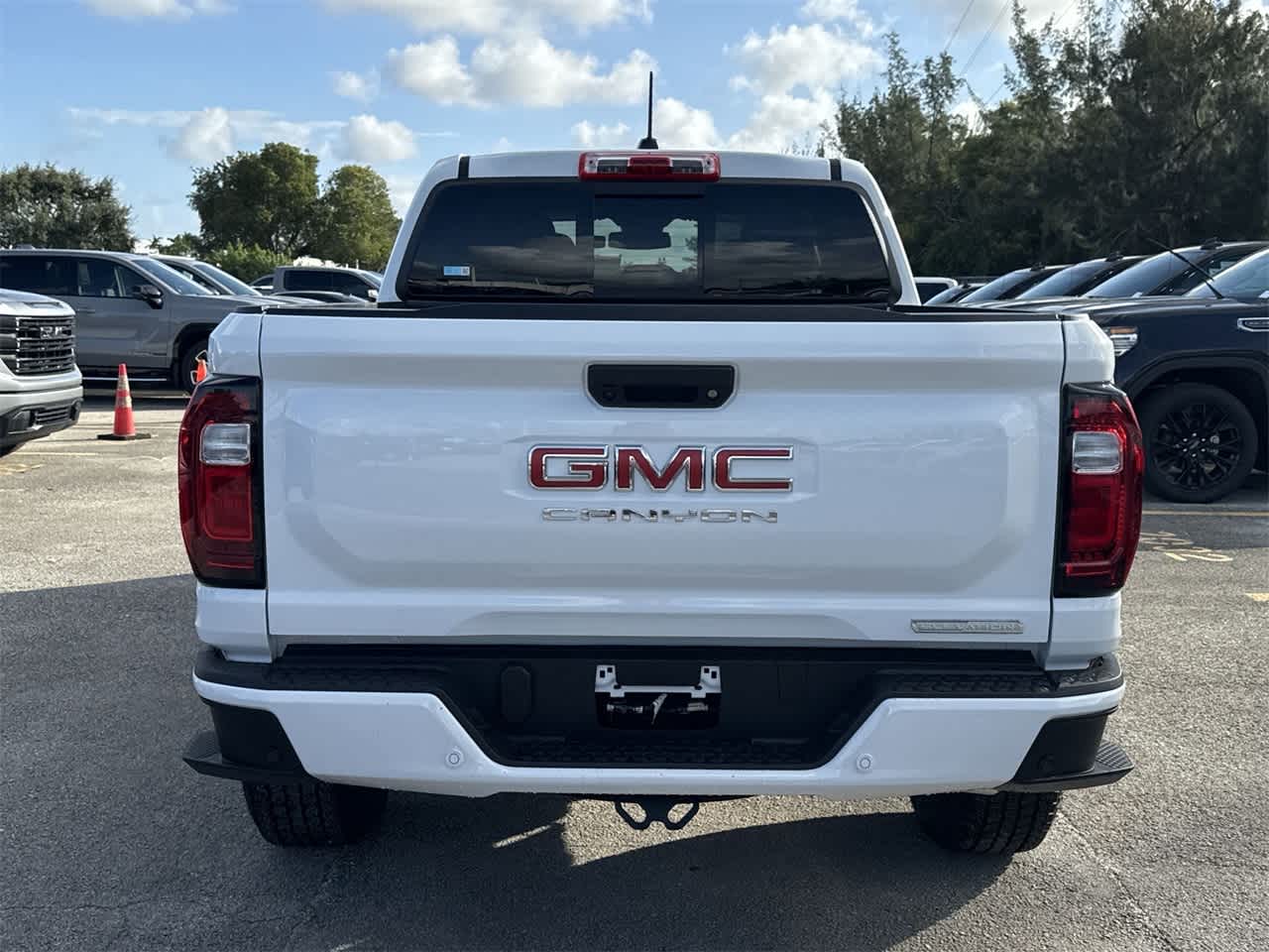 2024 GMC Canyon 2WD Elevation Crew Cab 11