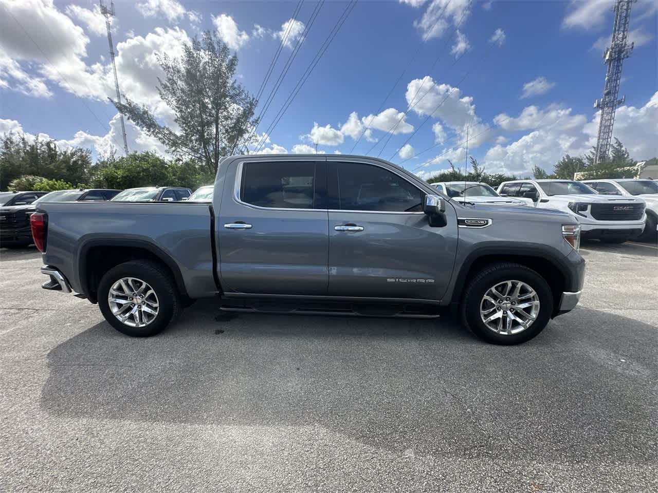 2021 GMC Sierra 1500 SLT 2WD Crew Cab 147 4