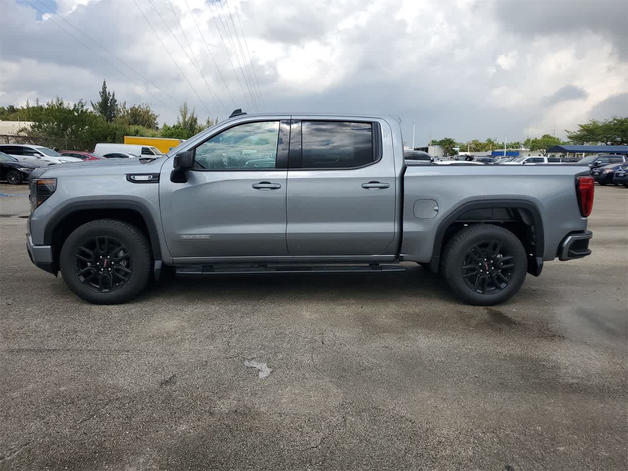 2024 GMC Sierra 1500 Elevation 2WD Crew Cab 147 8