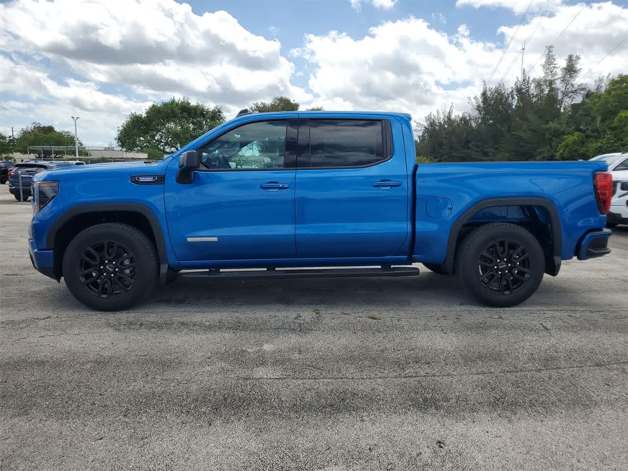 2024 GMC Sierra 1500 Elevation 2WD Crew Cab 147 8