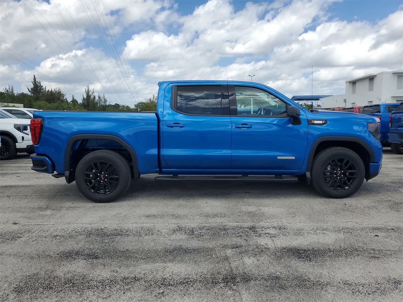 2024 GMC Sierra 1500 Elevation 2WD Crew Cab 147 4