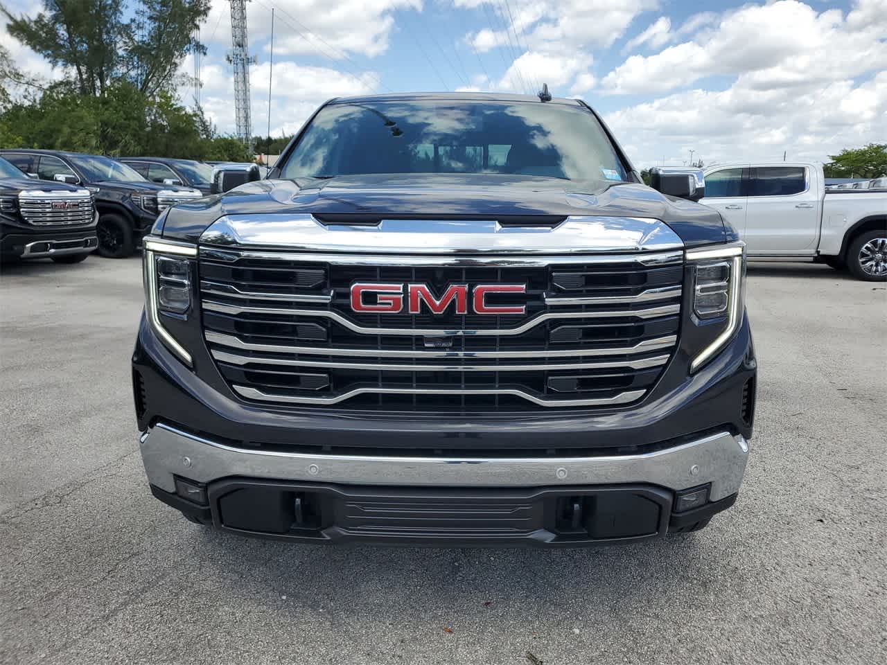 2024 GMC Sierra 1500 SLT 2WD Crew Cab 147 2