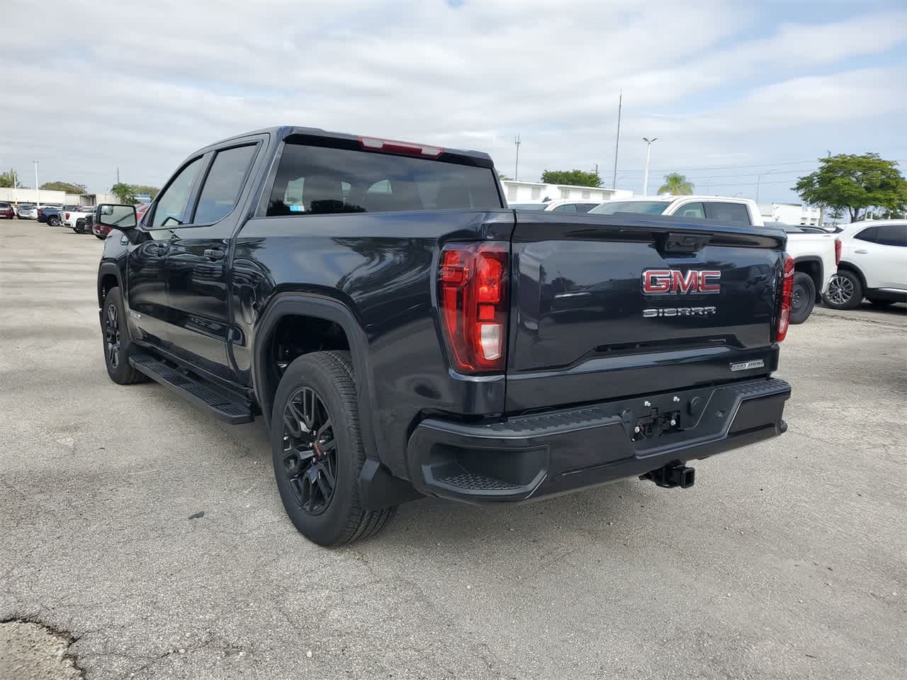 2024 GMC Sierra 1500 Elevation 2WD Crew Cab 147 7