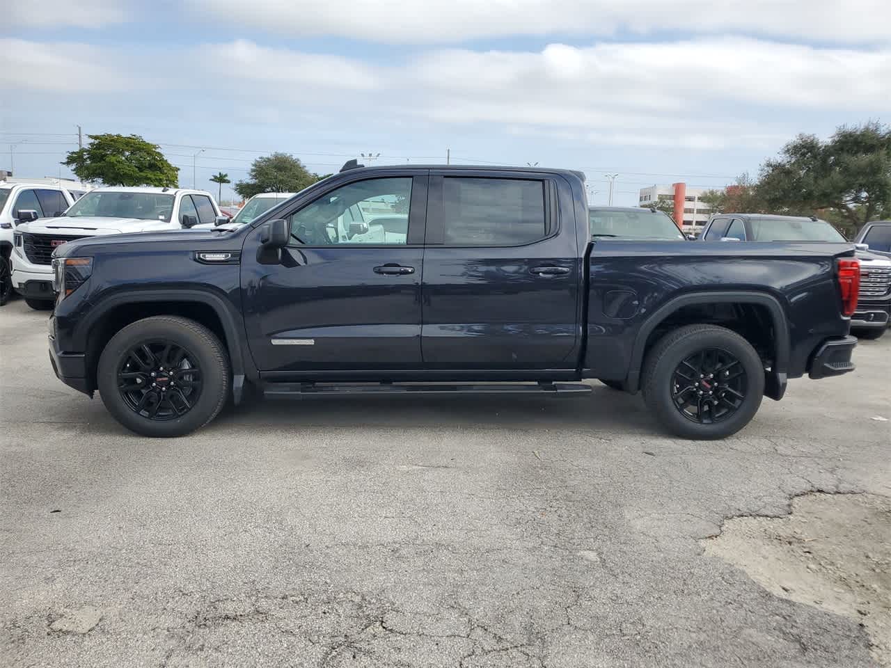 2024 GMC Sierra 1500 Elevation 2WD Crew Cab 147 8