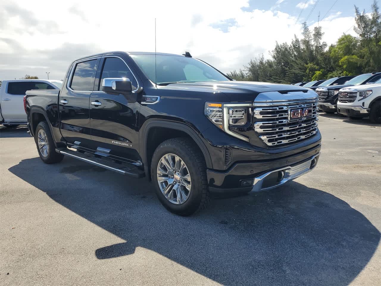 2024 GMC Sierra 1500 Denali 4WD Crew Cab 147 3