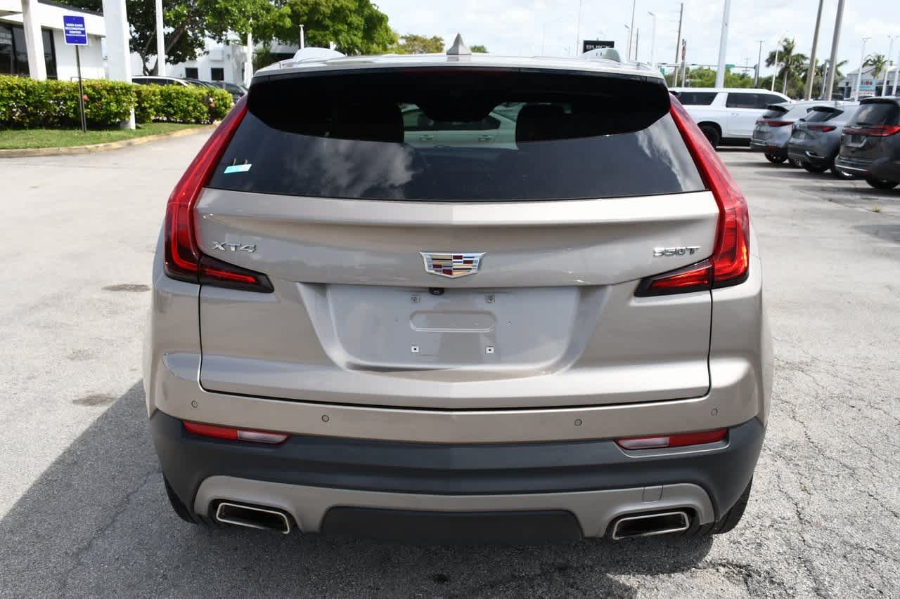 2023 Cadillac XT4 FWD Premium Luxury 4