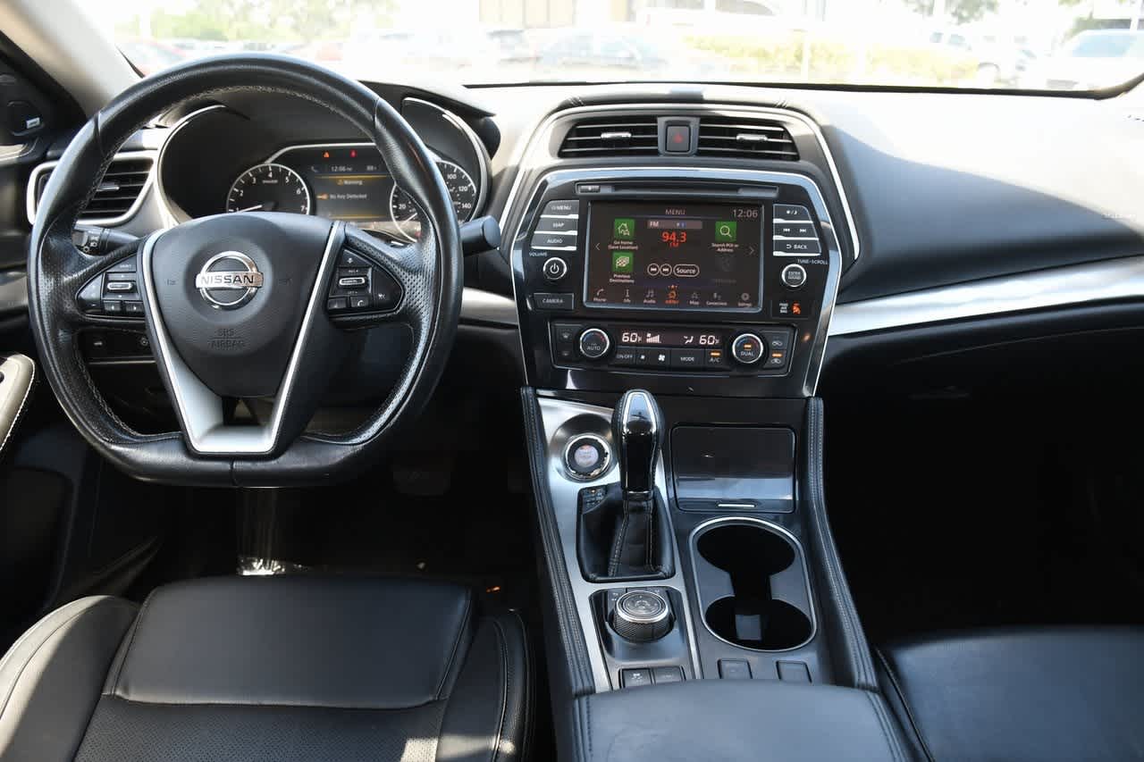 2019 Nissan Maxima SL 10