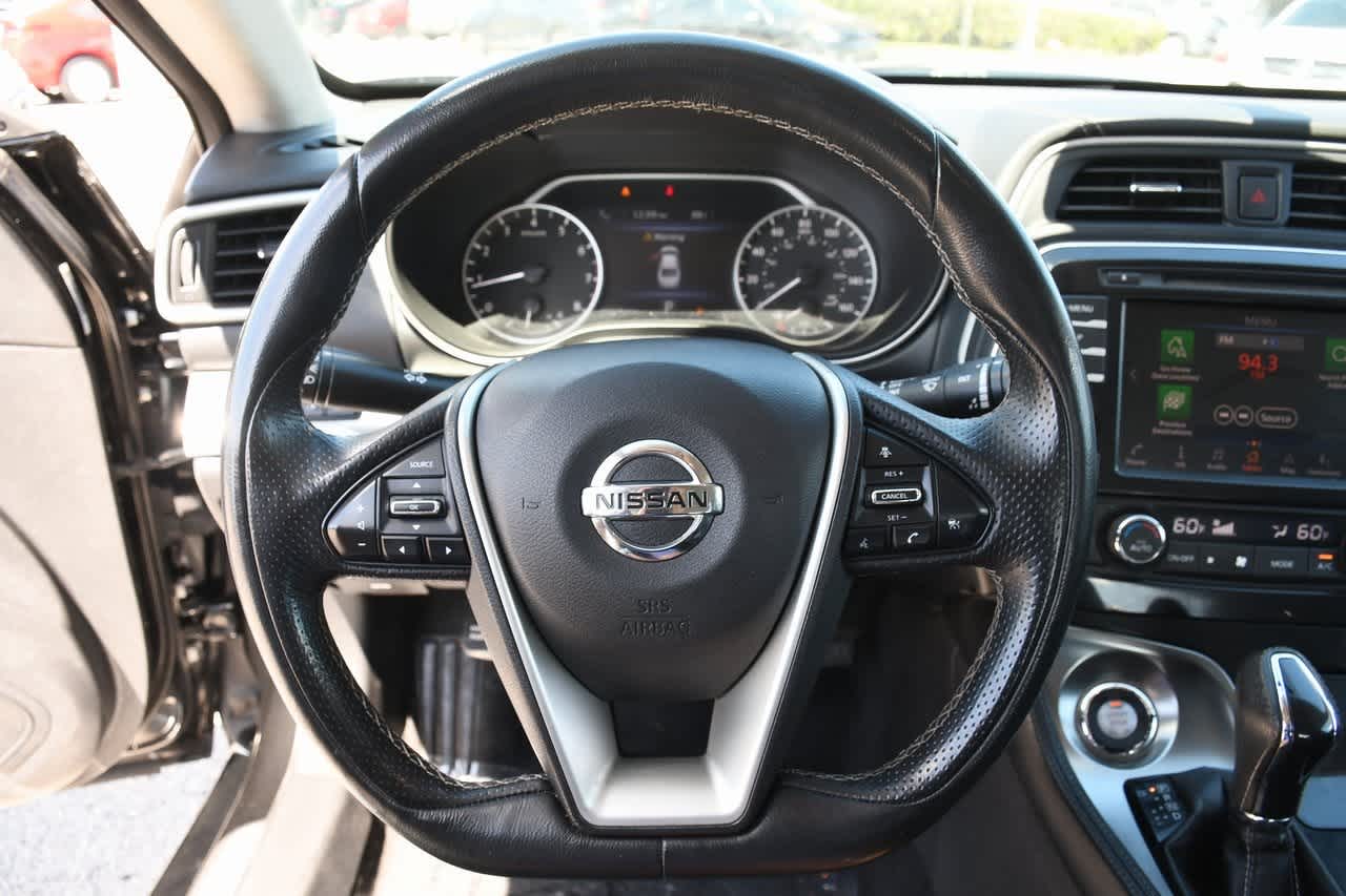 2019 Nissan Maxima SL 17