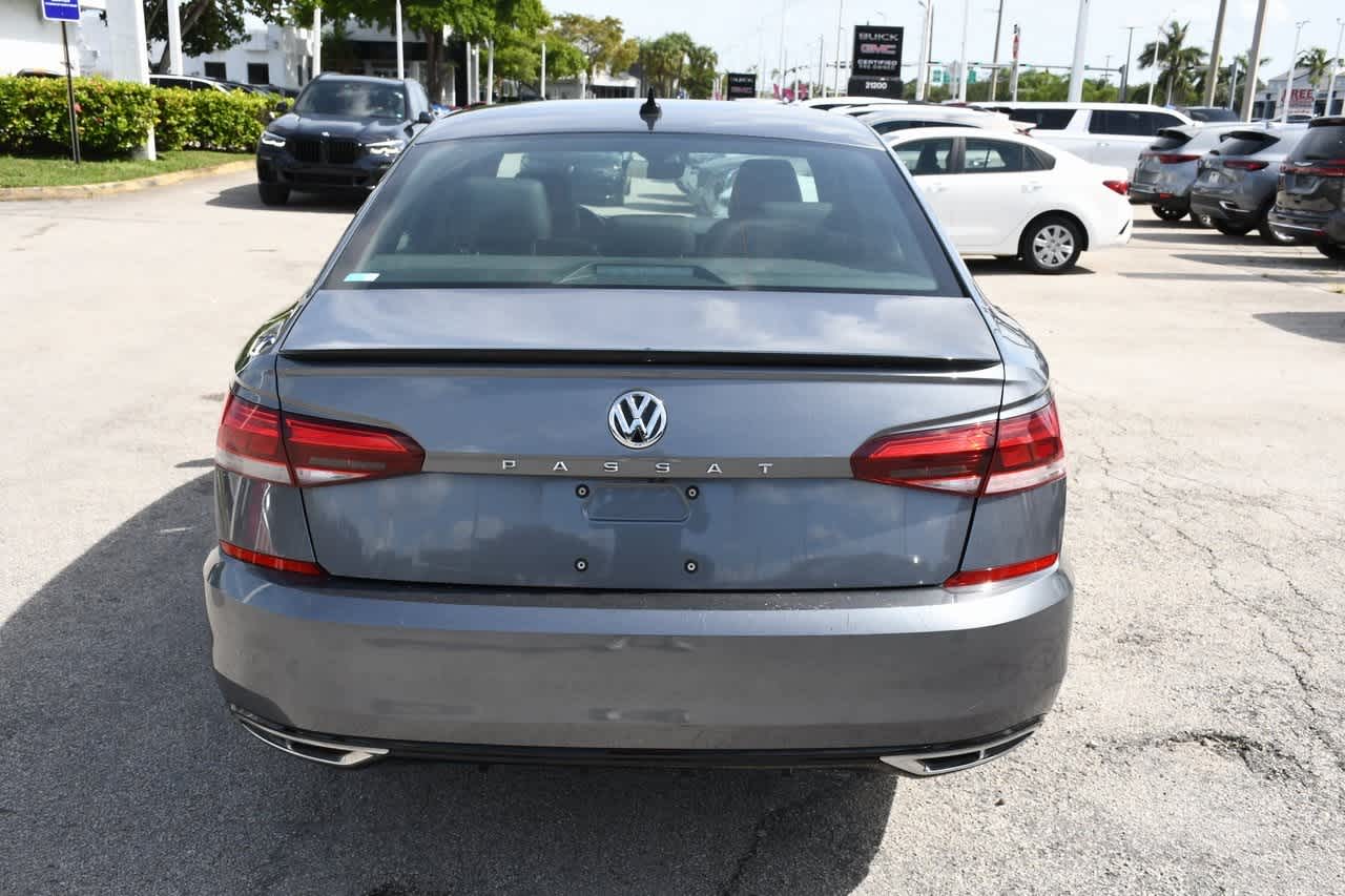 2021 Volkswagen Passat 2.0T R-Line 4