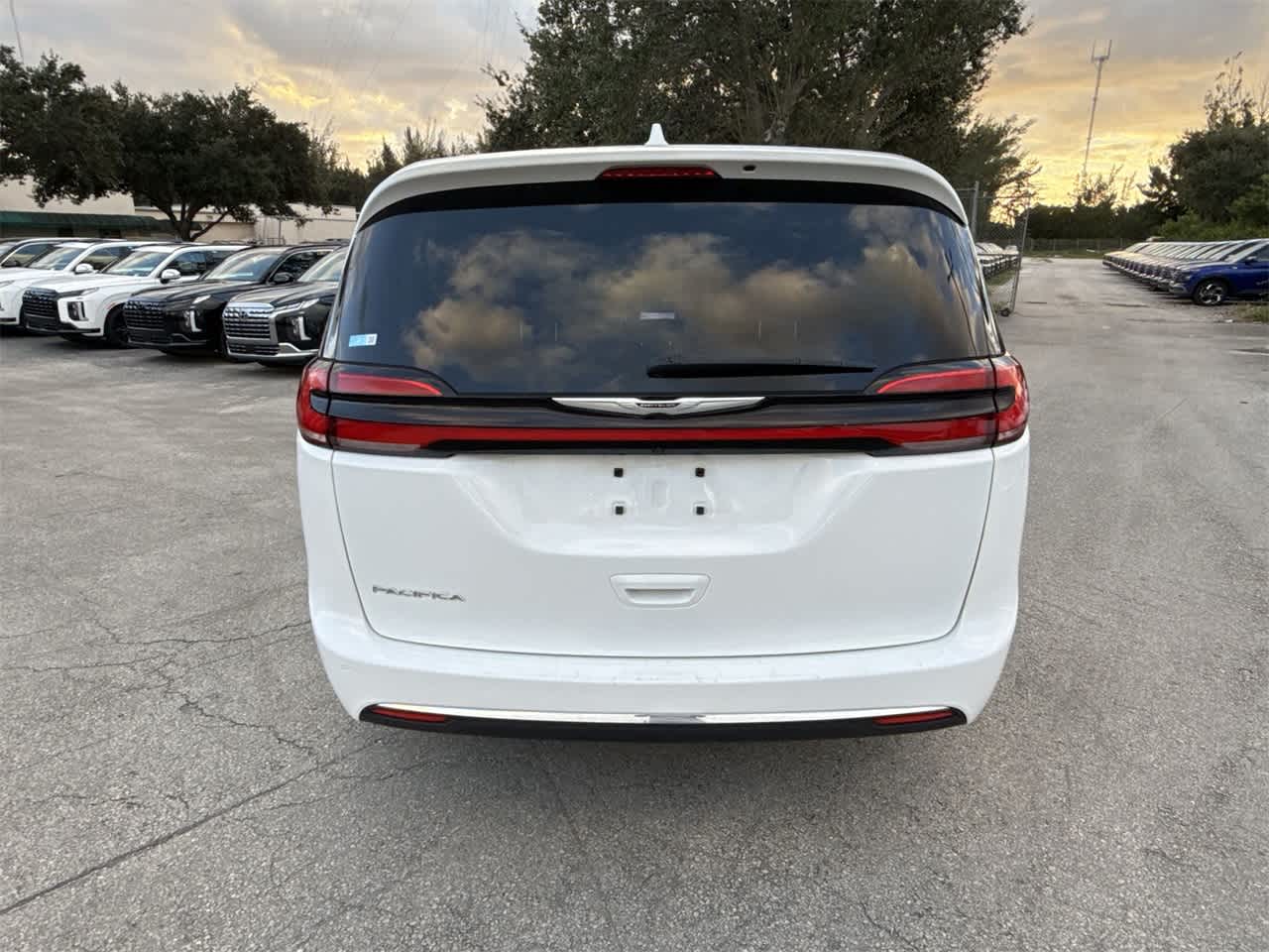 2022 Chrysler Pacifica Touring L 5