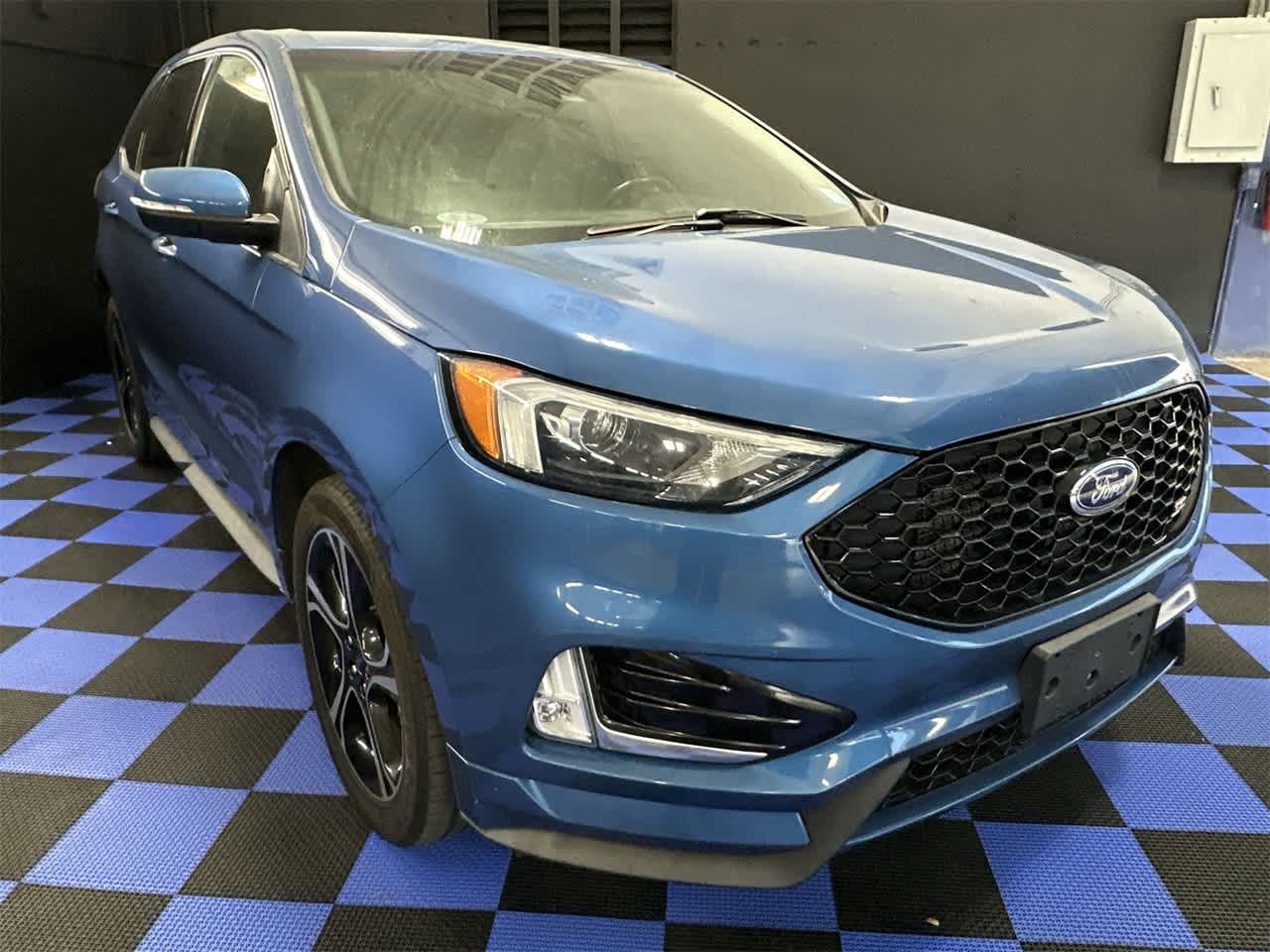 2019 Ford Edge ST 3