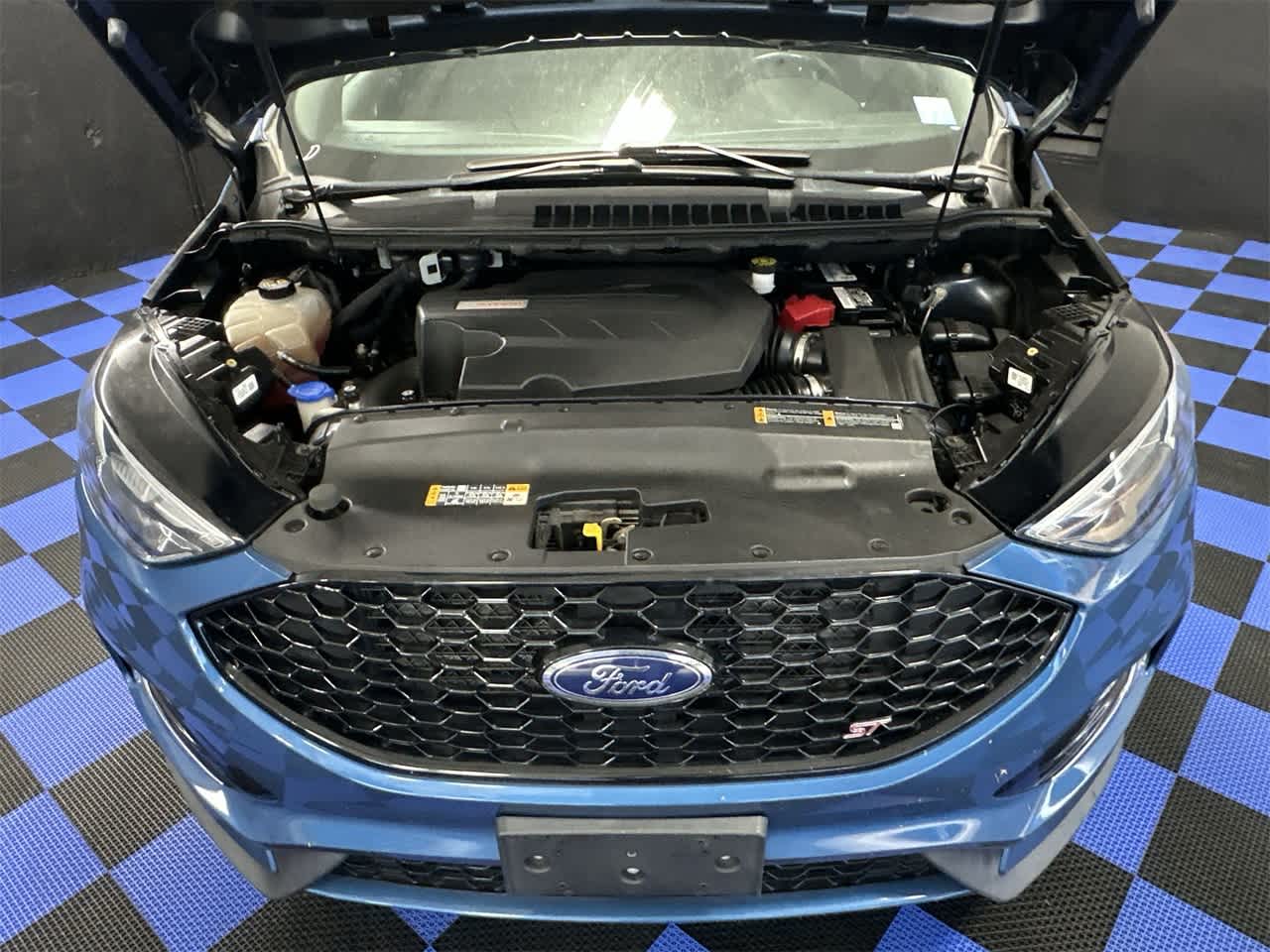 2019 Ford Edge ST 10