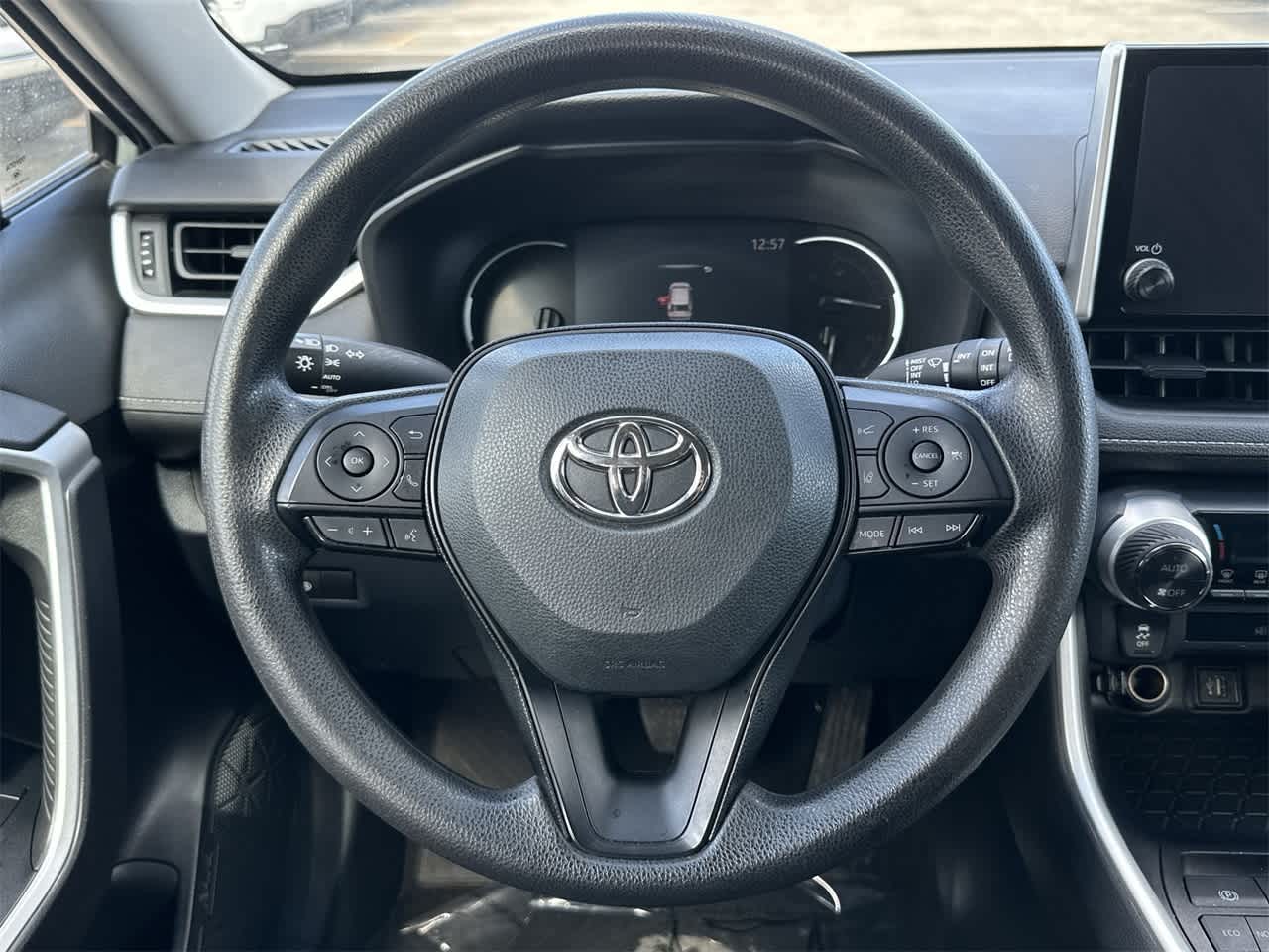 2023 Toyota RAV4 XLE 13