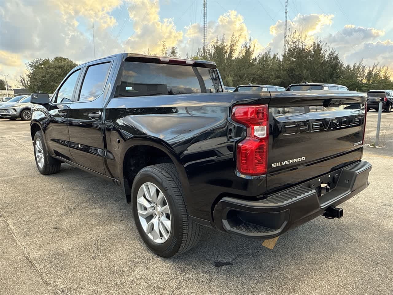 2023 Chevrolet Silverado 1500 Custom 2WD Crew Cab 147 13