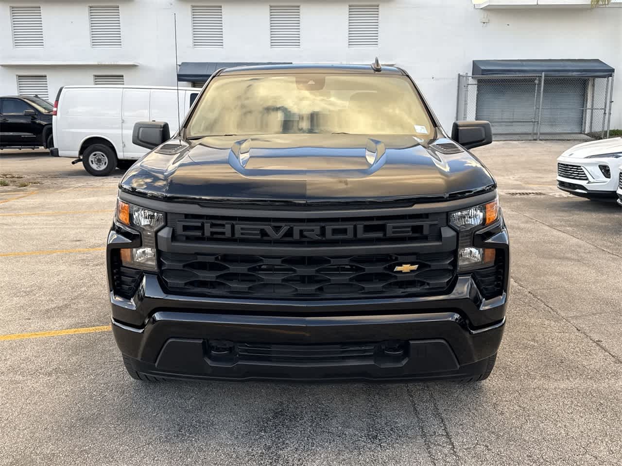 2023 Chevrolet Silverado 1500 Custom 2WD Crew Cab 147 8