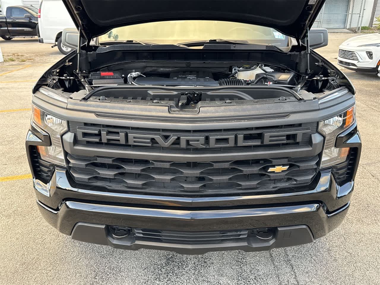 2023 Chevrolet Silverado 1500 Custom 2WD Crew Cab 147 16