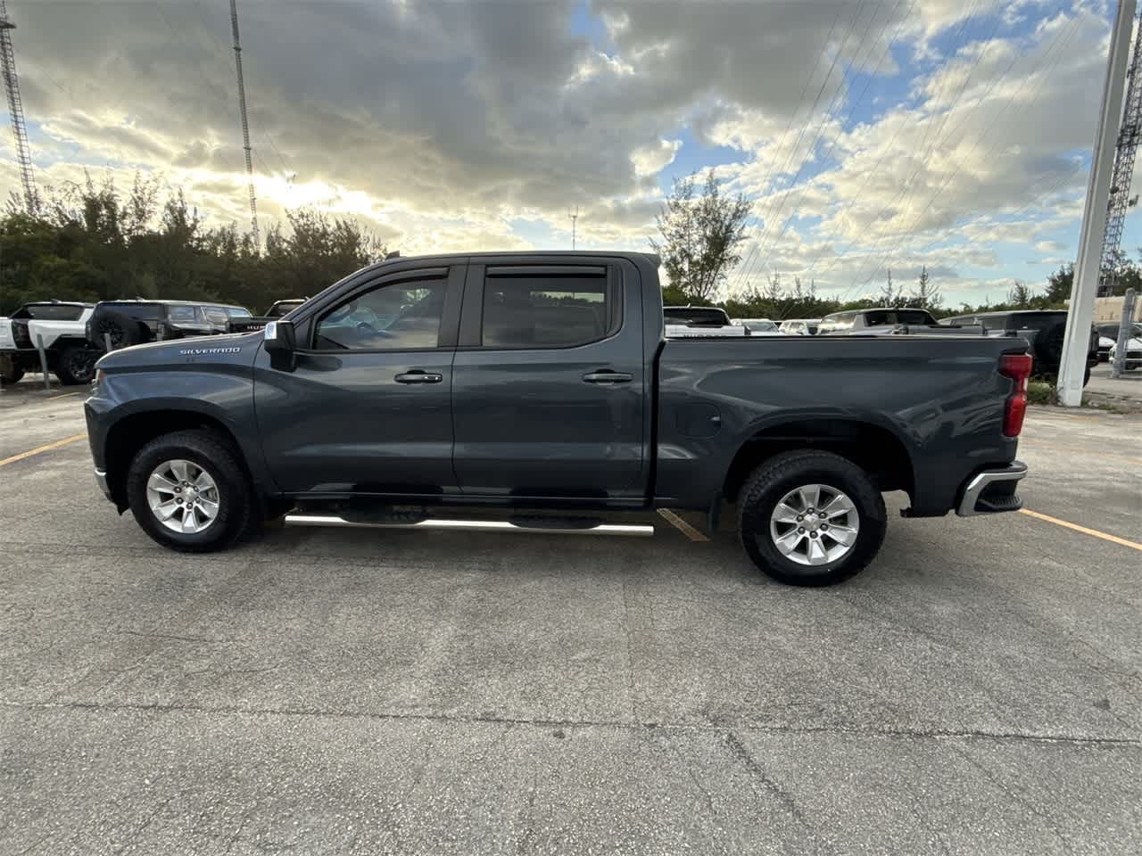 2020 Chevrolet Silverado 1500 LT 2WD Crew Cab 147 8