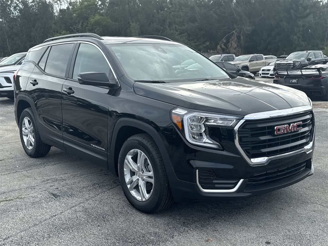 2024 GMC Terrain SLE 3