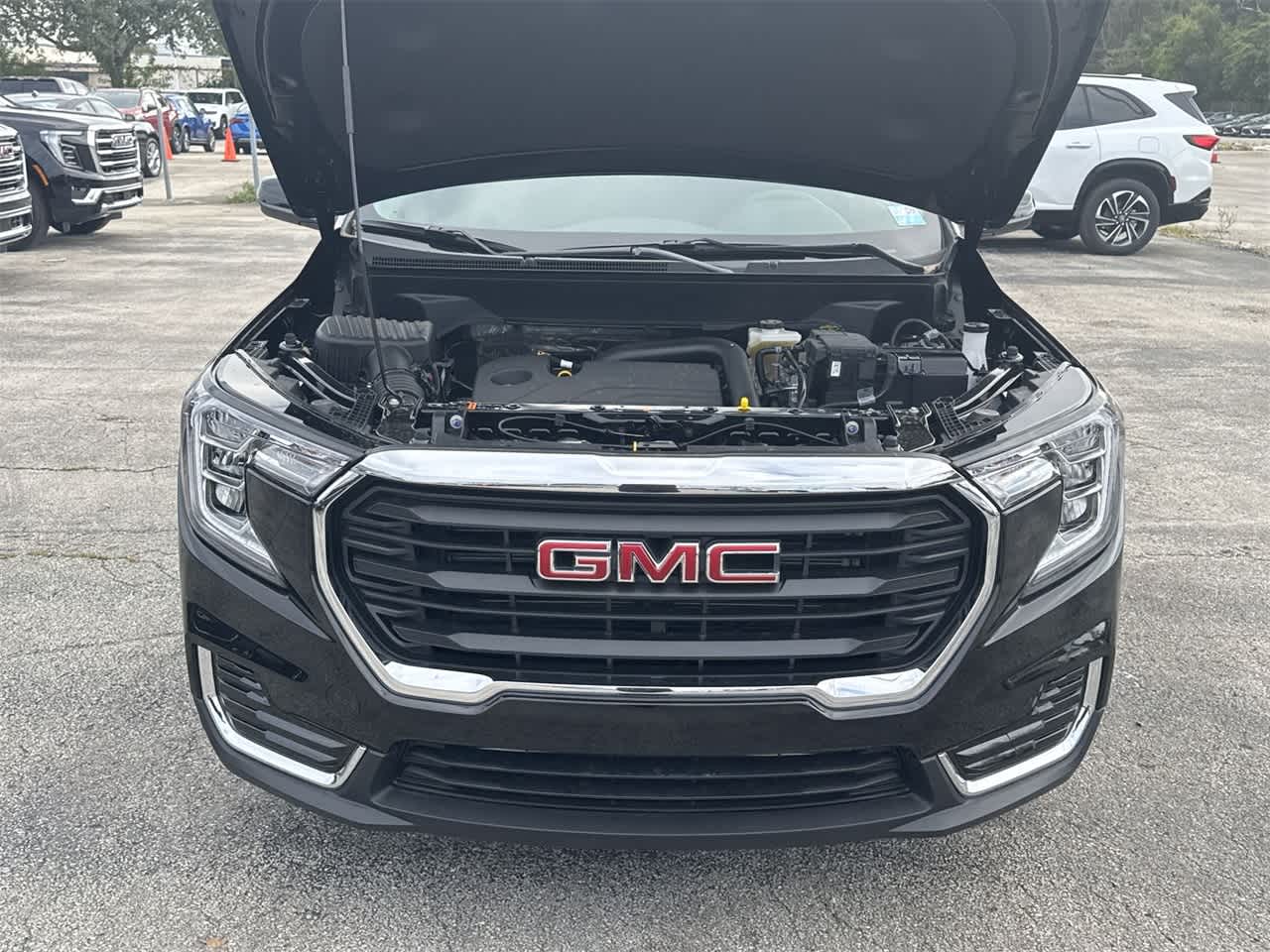 2024 GMC Terrain SLE 10