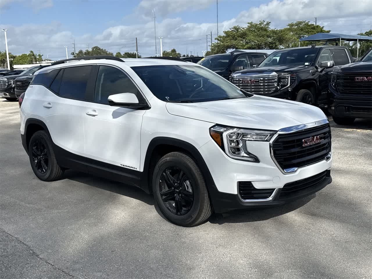 2024 GMC Terrain SLE 3