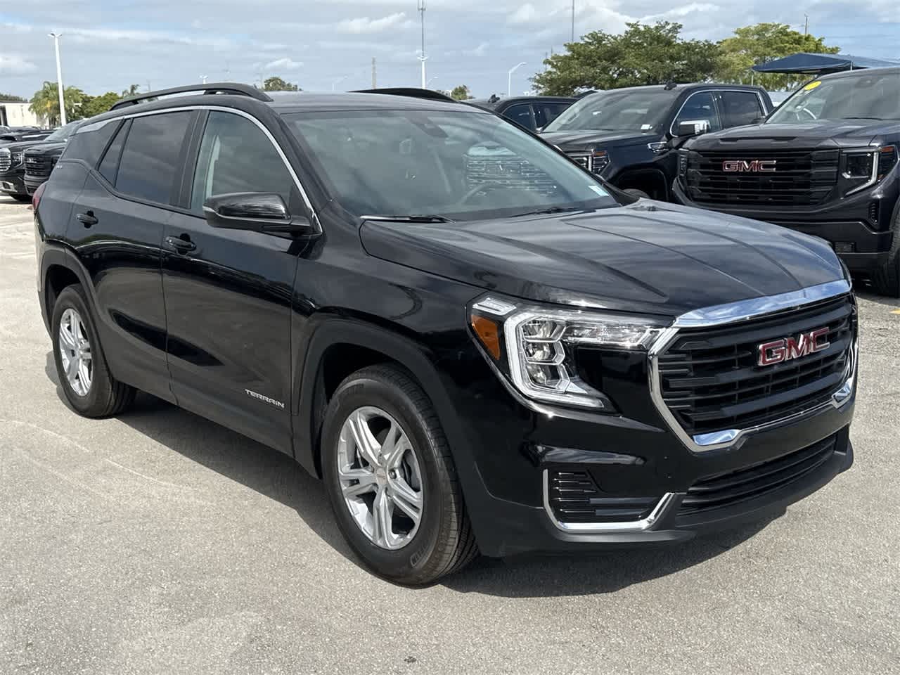 2024 GMC Terrain SLE 3