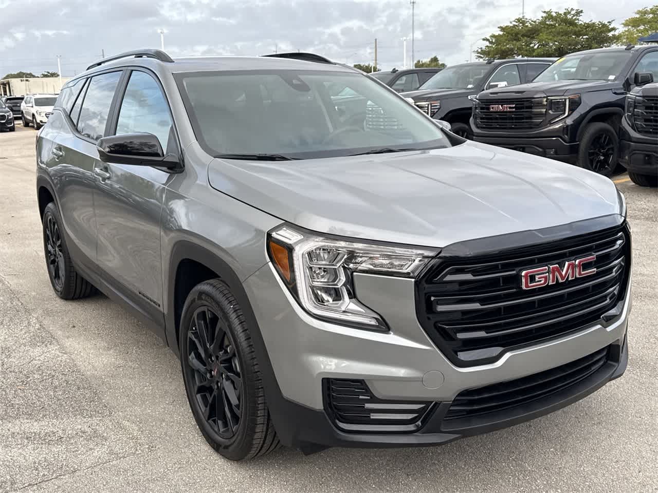 2024 GMC Terrain SLE 3