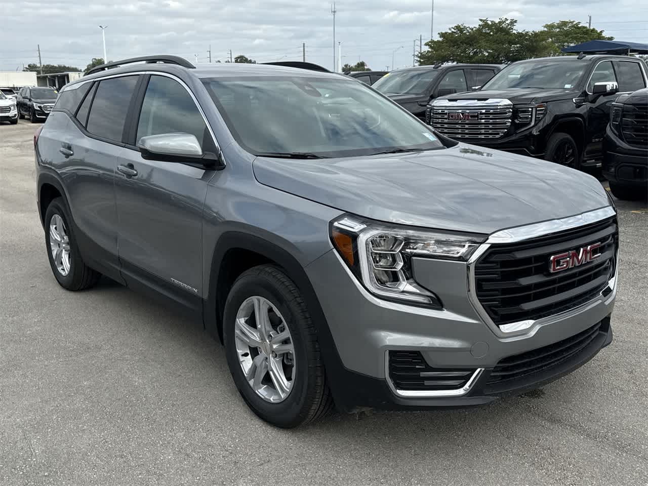 2024 GMC Terrain SLE 3