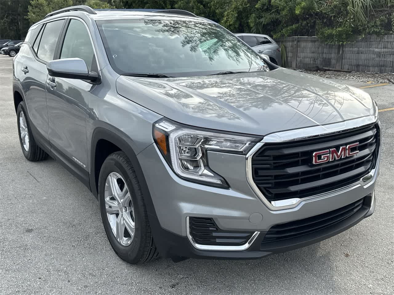 2024 GMC Terrain SLE 3