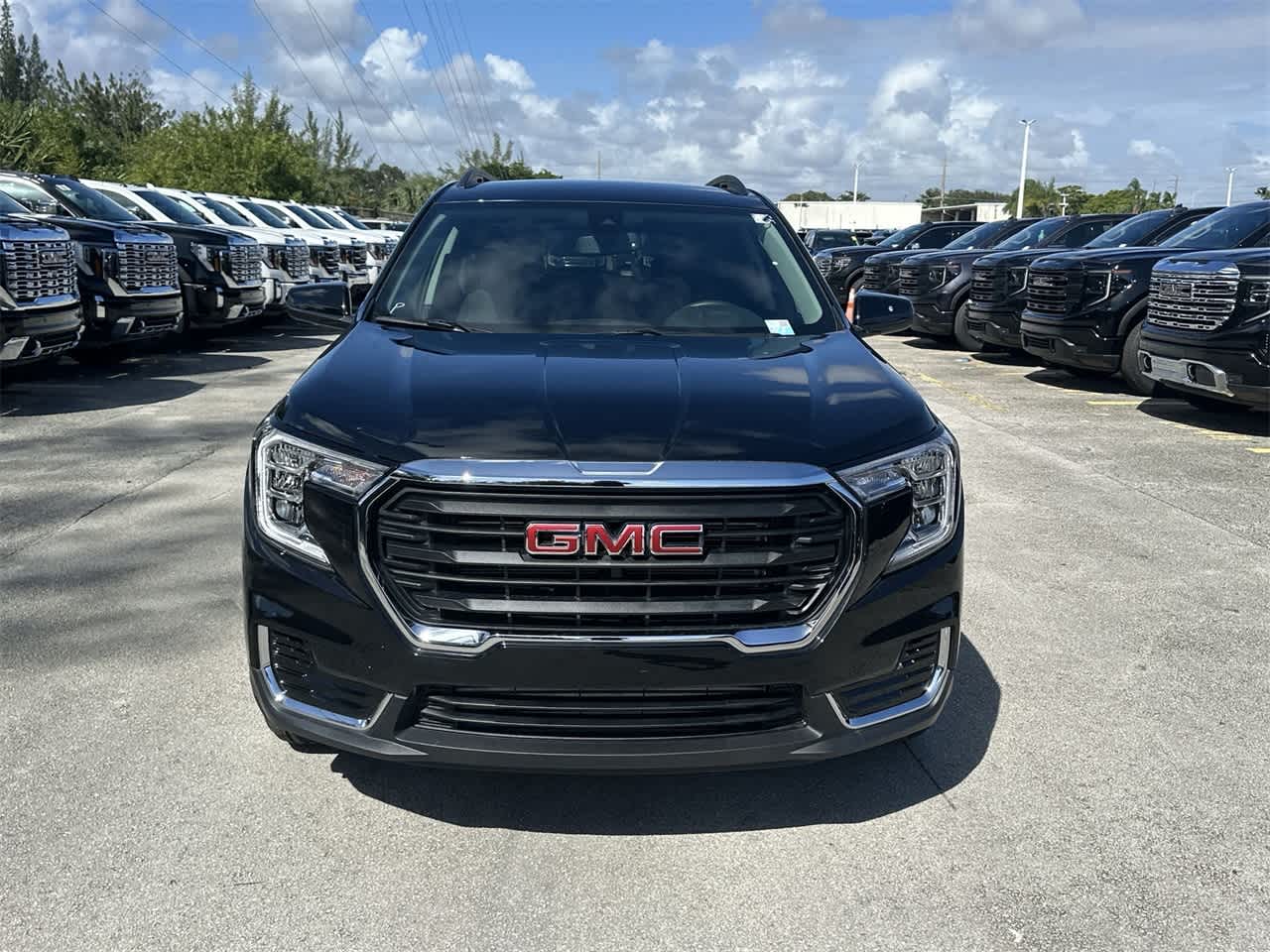 2024 GMC Terrain SLE 2