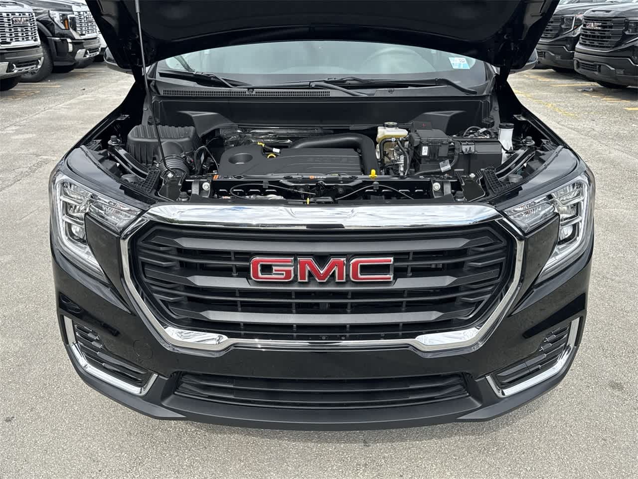 2024 GMC Terrain SLE 10