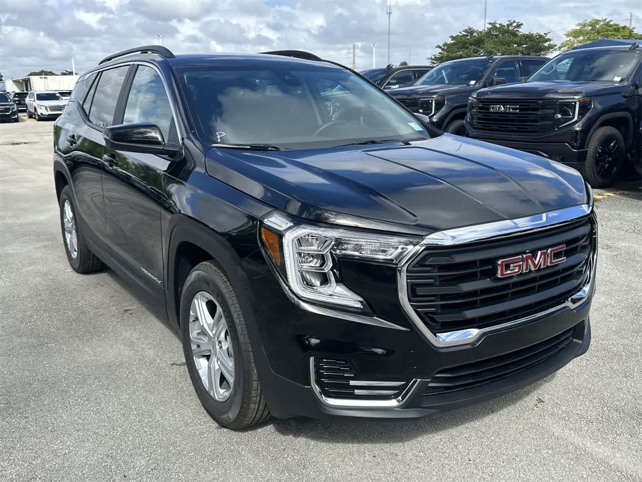 2024 GMC Terrain SLE 3