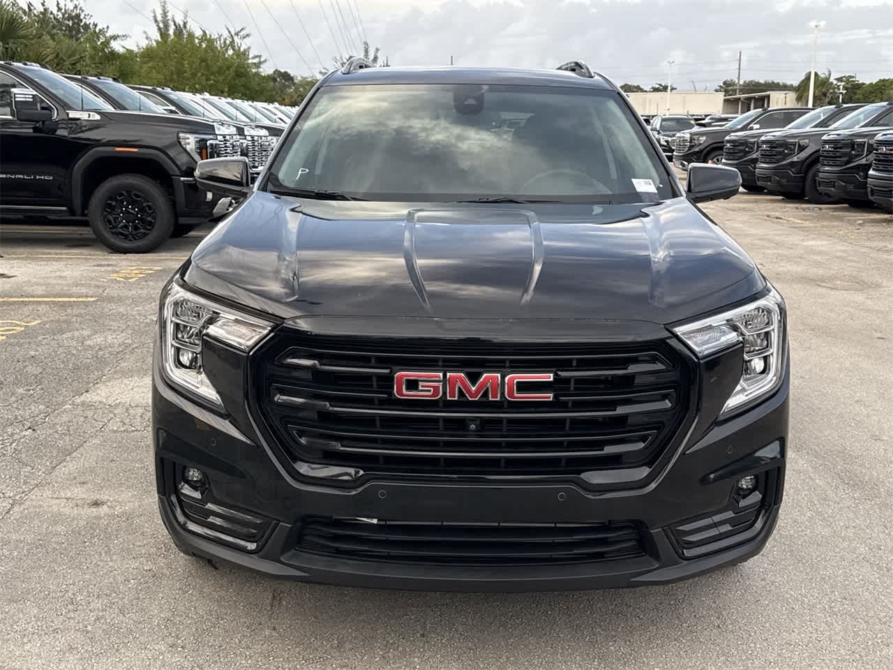 2024 GMC Terrain SLT 2