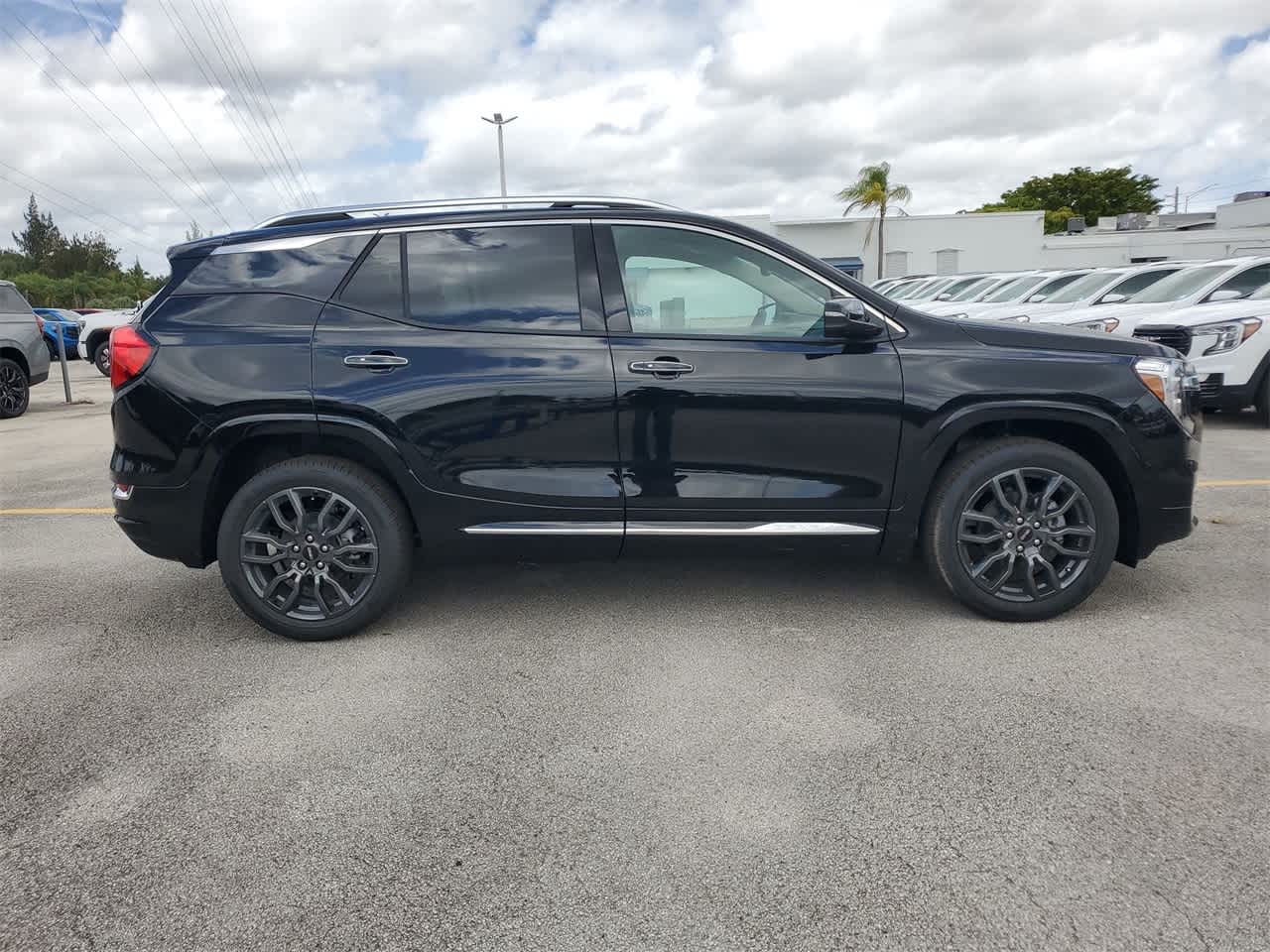 2024 GMC Terrain Denali 4