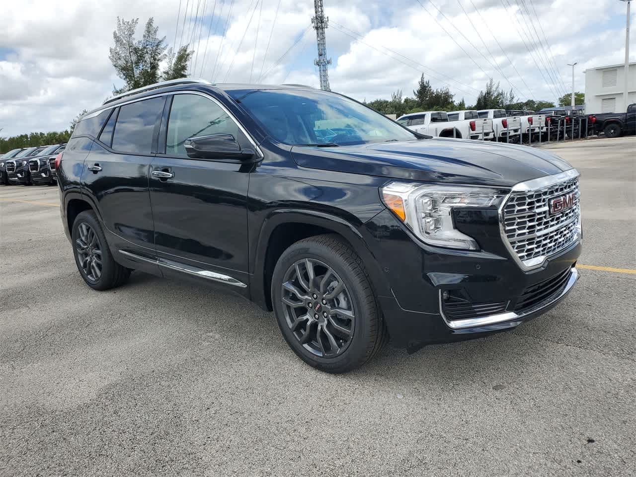 2024 GMC Terrain Denali 3