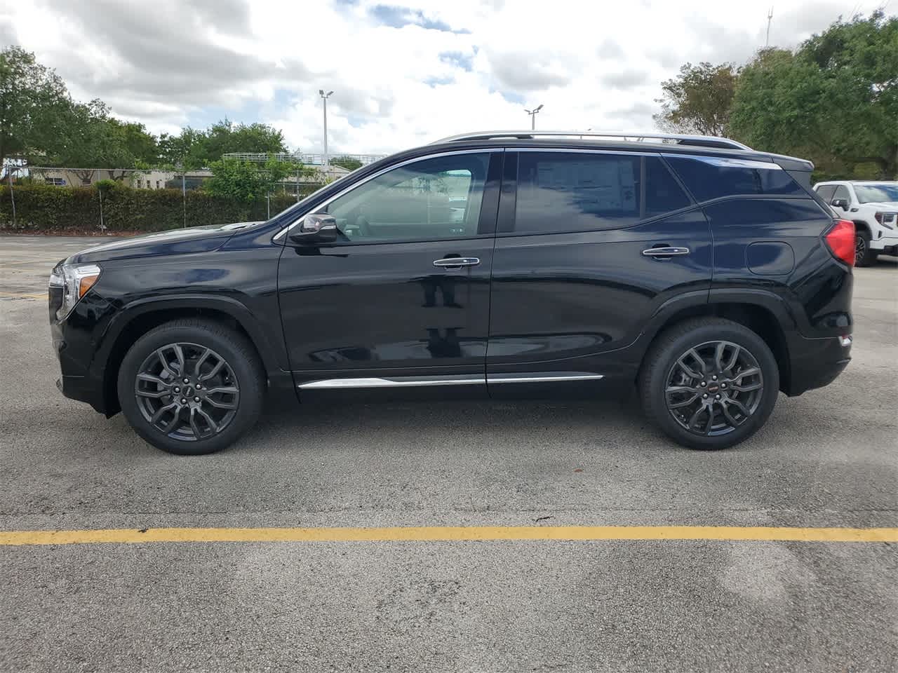 2024 GMC Terrain Denali 8