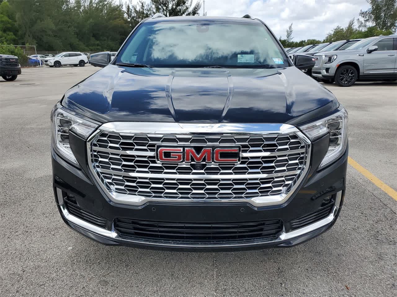 2024 GMC Terrain Denali 2