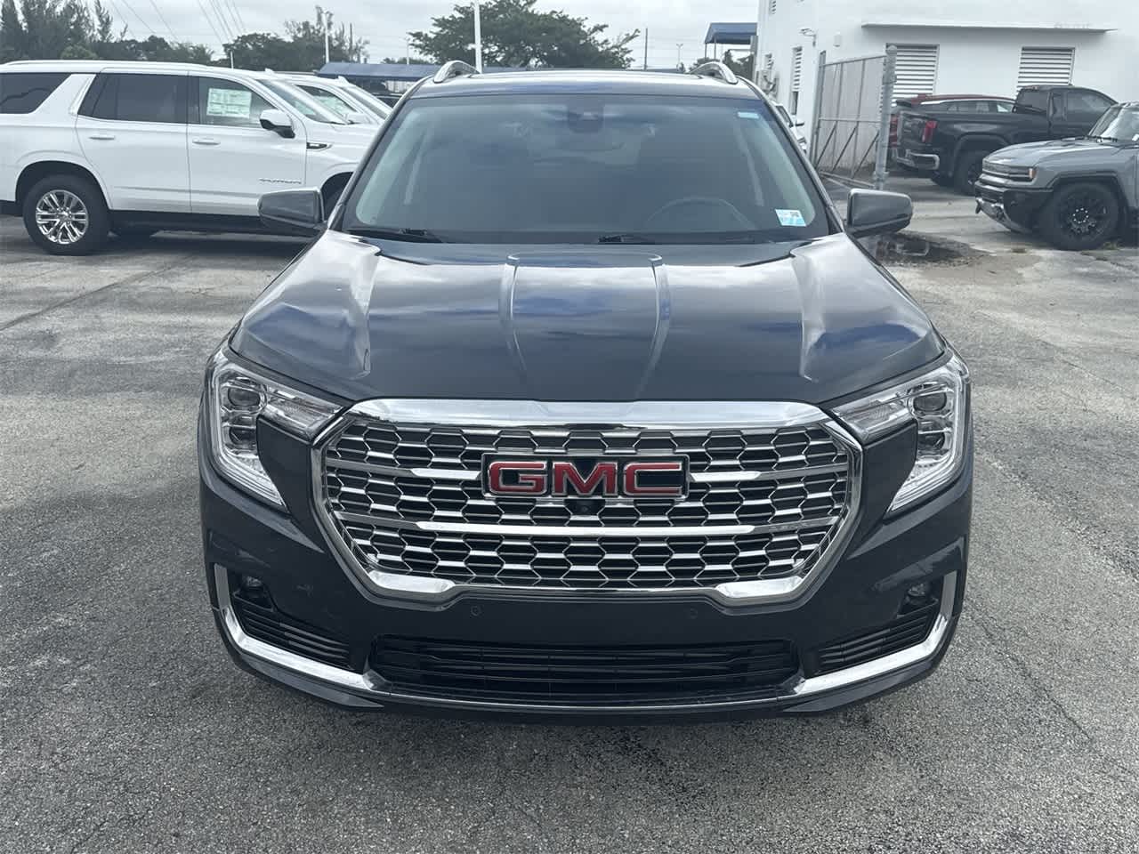 2022 GMC Terrain Denali 2