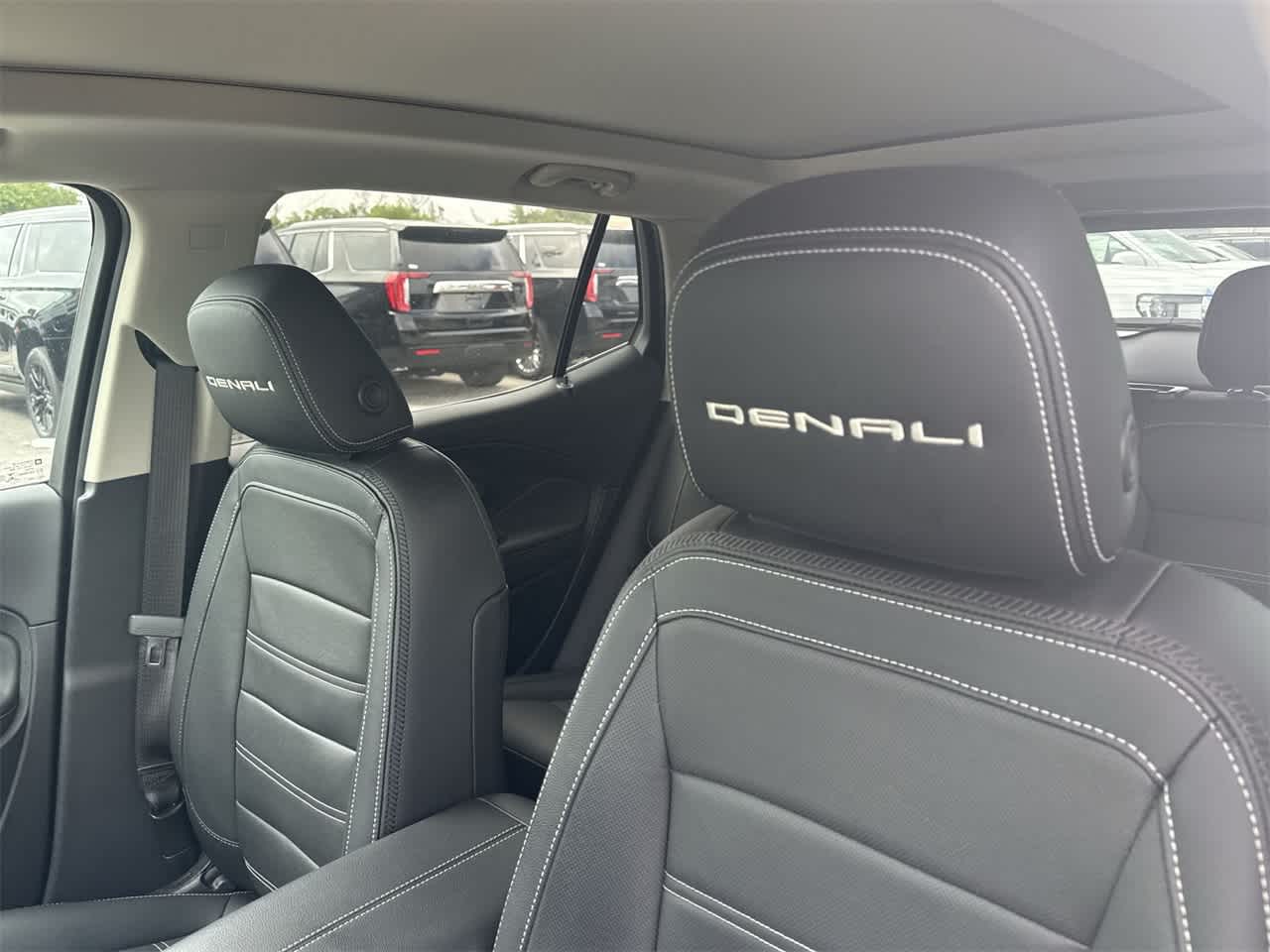 2022 GMC Terrain Denali 12