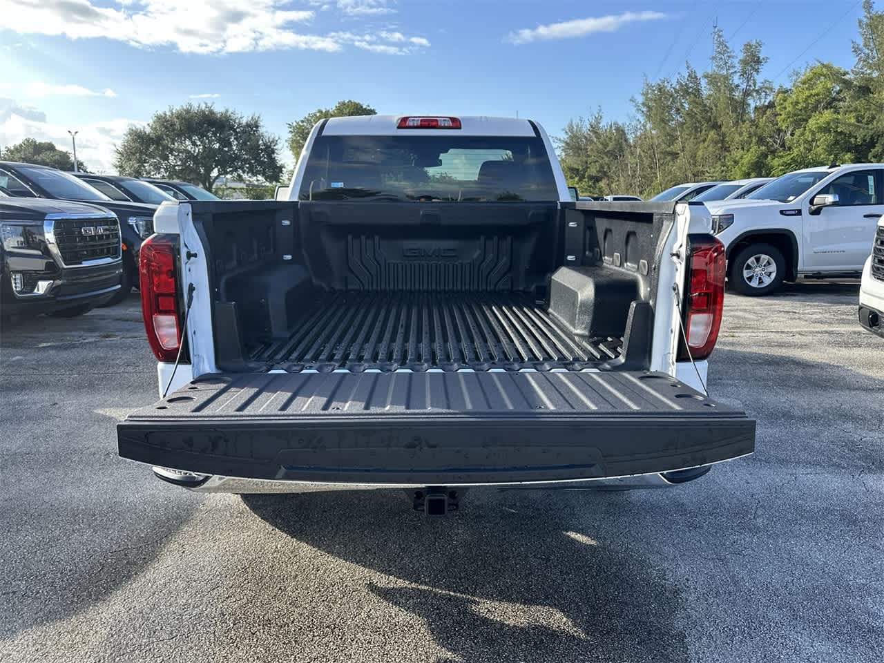 2024 GMC Sierra 1500 Pro 2WD Reg Cab 126 21