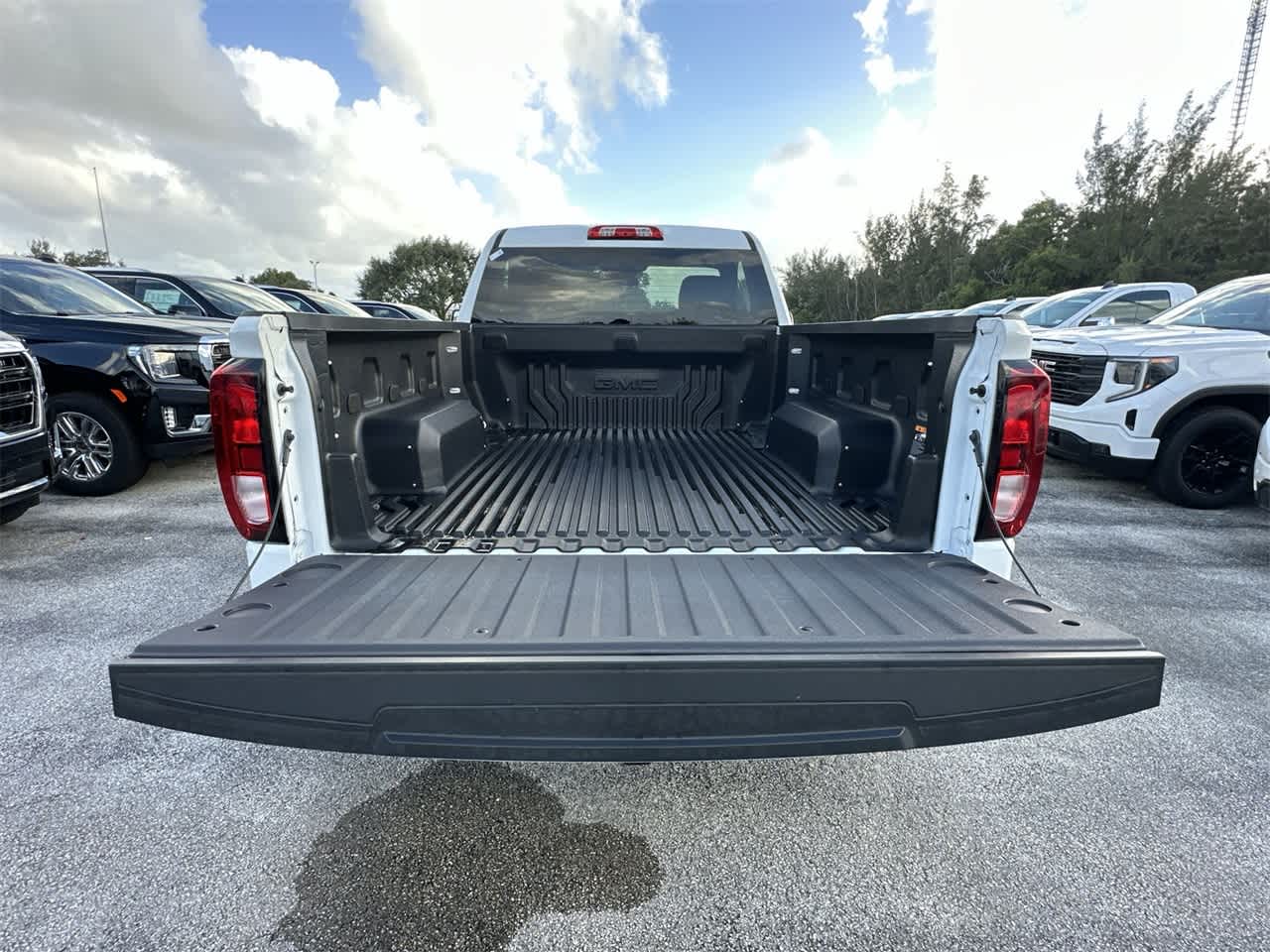 2024 GMC Sierra 1500 Pro 2WD Reg Cab 126 21