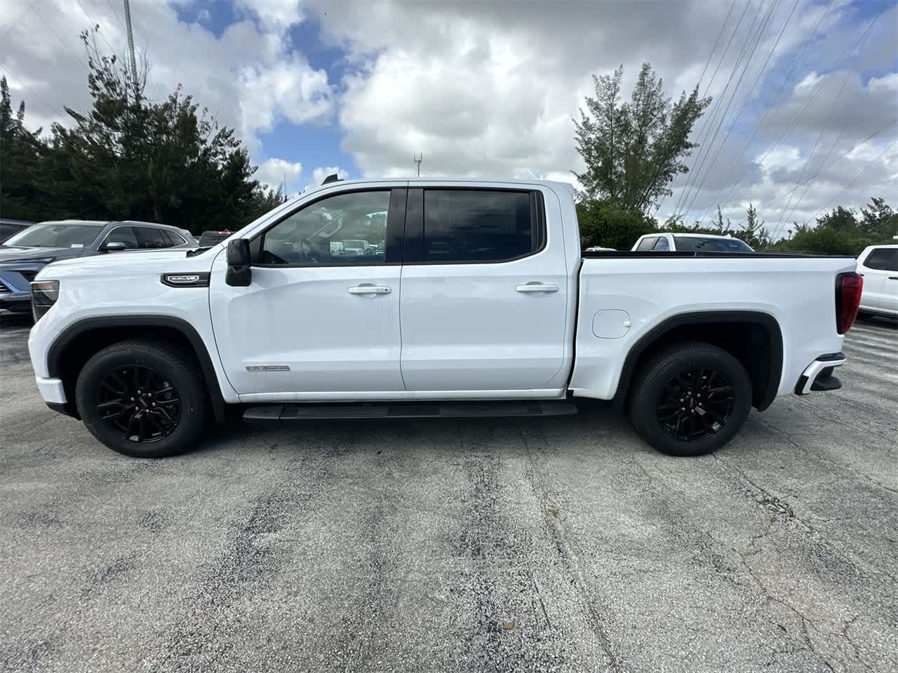 2024 GMC Sierra 1500 Elevation 2WD Crew Cab 147 8