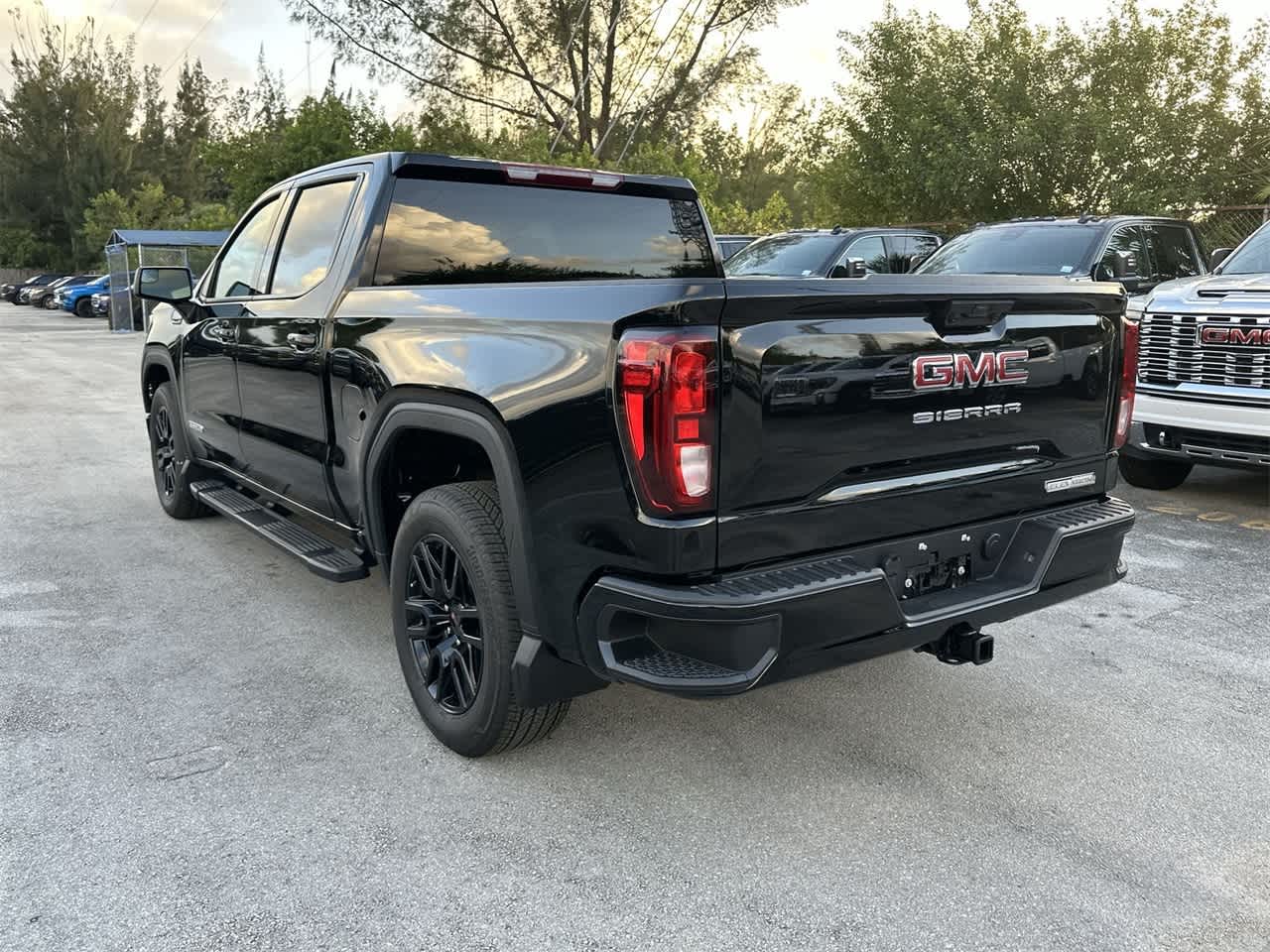 2024 GMC Sierra 1500 Elevation 2WD Crew Cab 147 7