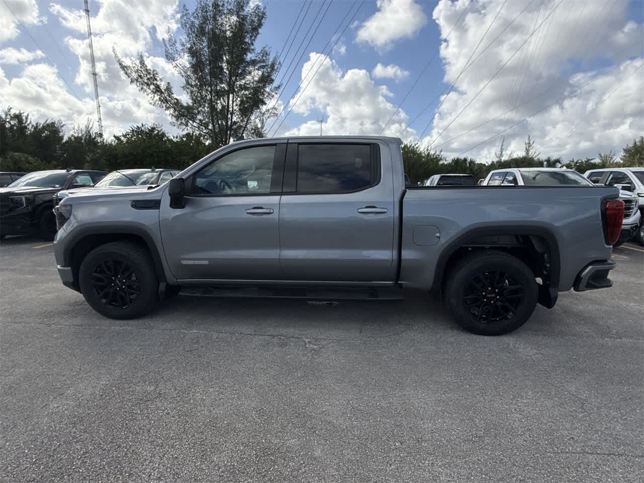 2024 GMC Sierra 1500 Elevation 2WD Crew Cab 147 14